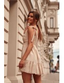 Frumoasa rochie cu decolteu plic, bej PR3196 - Magazin online - Boutique